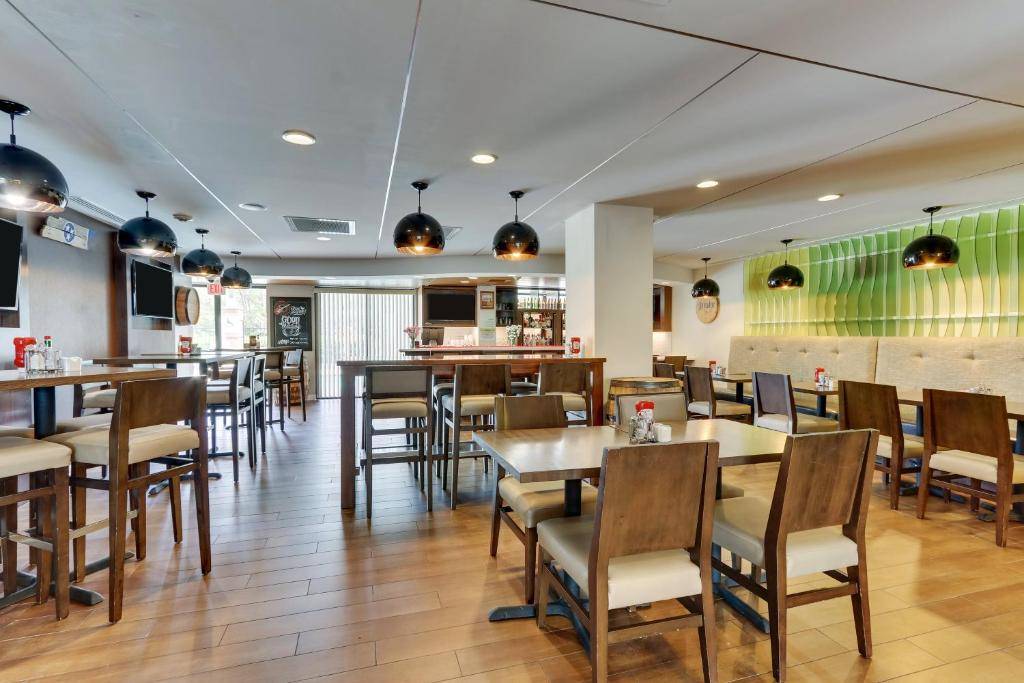 Holiday Inn Cool Springs